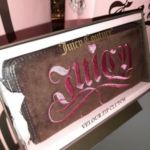 🤩GENUINE JUICY COUTURE VELOUR ZIPPER CLUTCH